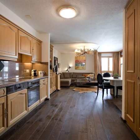 Apartment Chesa Ludains 8 By Interhome St. Moritz Eksteriør billede