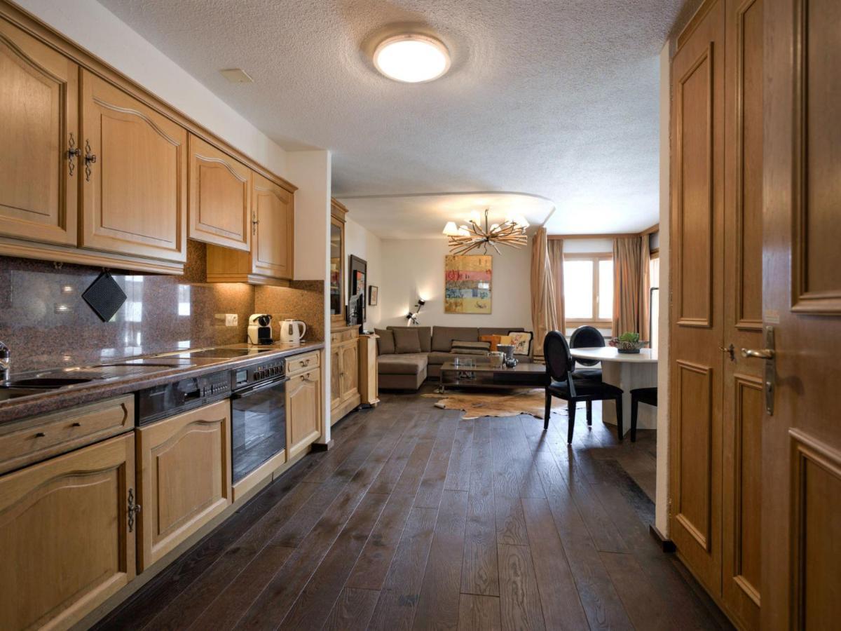 Apartment Chesa Ludains 8 By Interhome St. Moritz Eksteriør billede