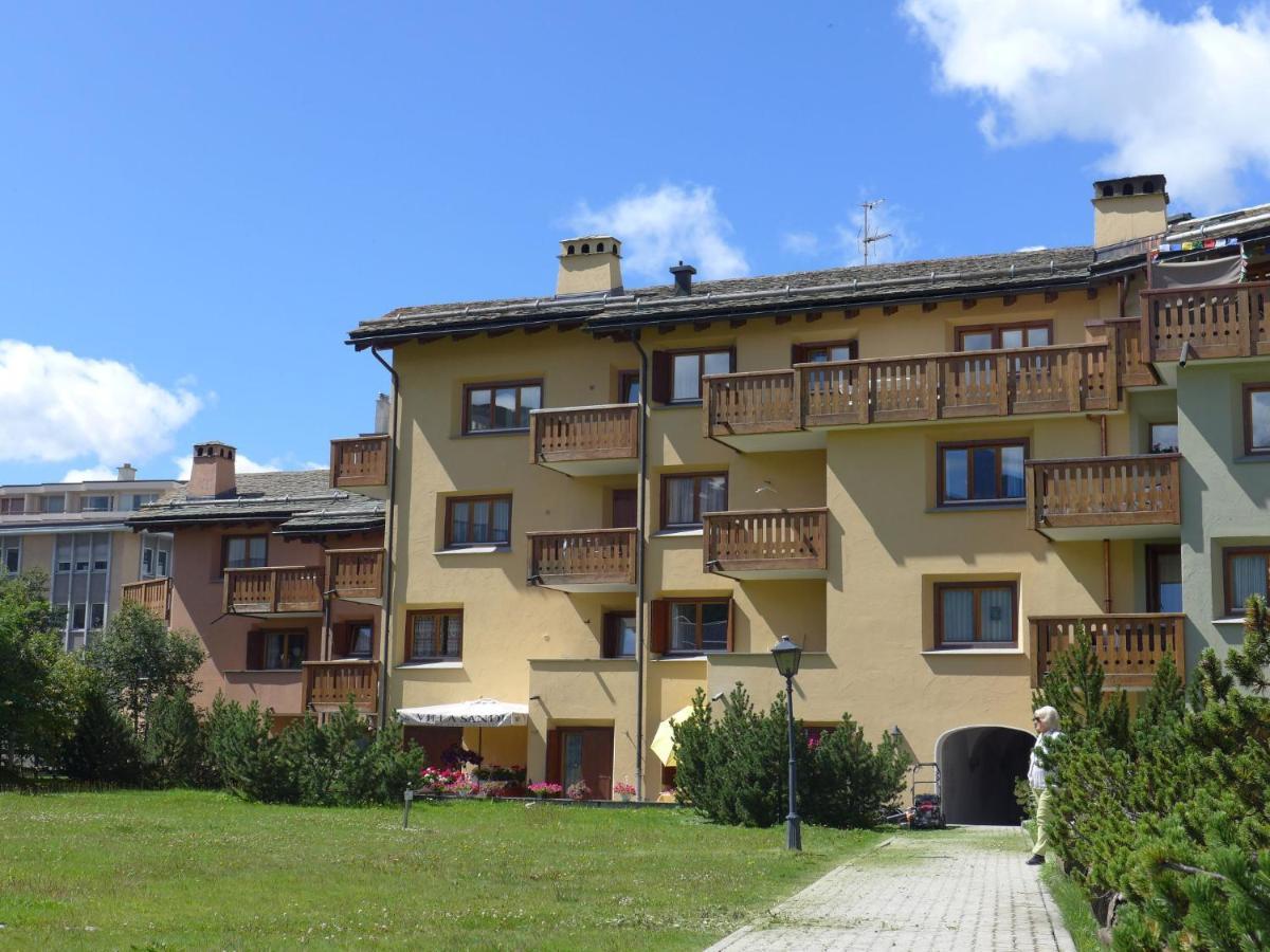 Apartment Chesa Ludains 8 By Interhome St. Moritz Eksteriør billede