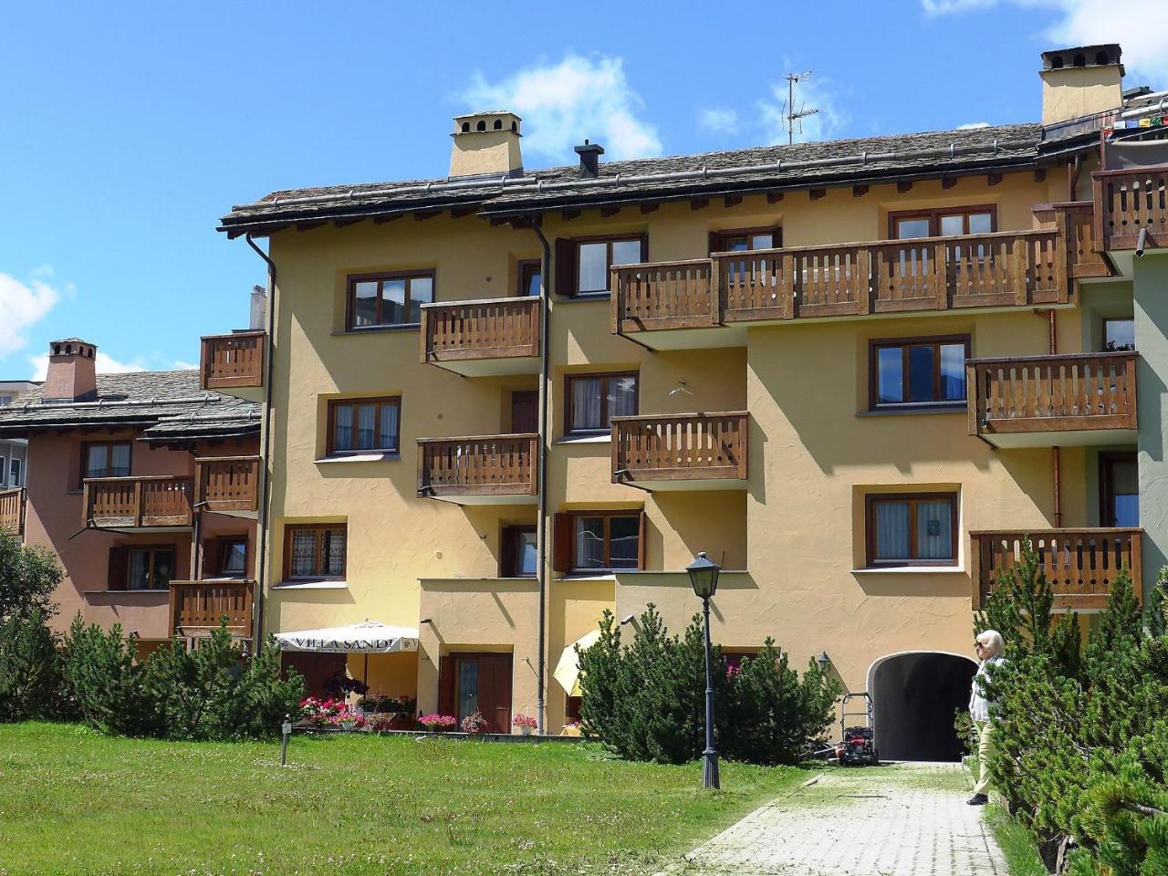 Apartment Chesa Ludains 8 By Interhome St. Moritz Eksteriør billede